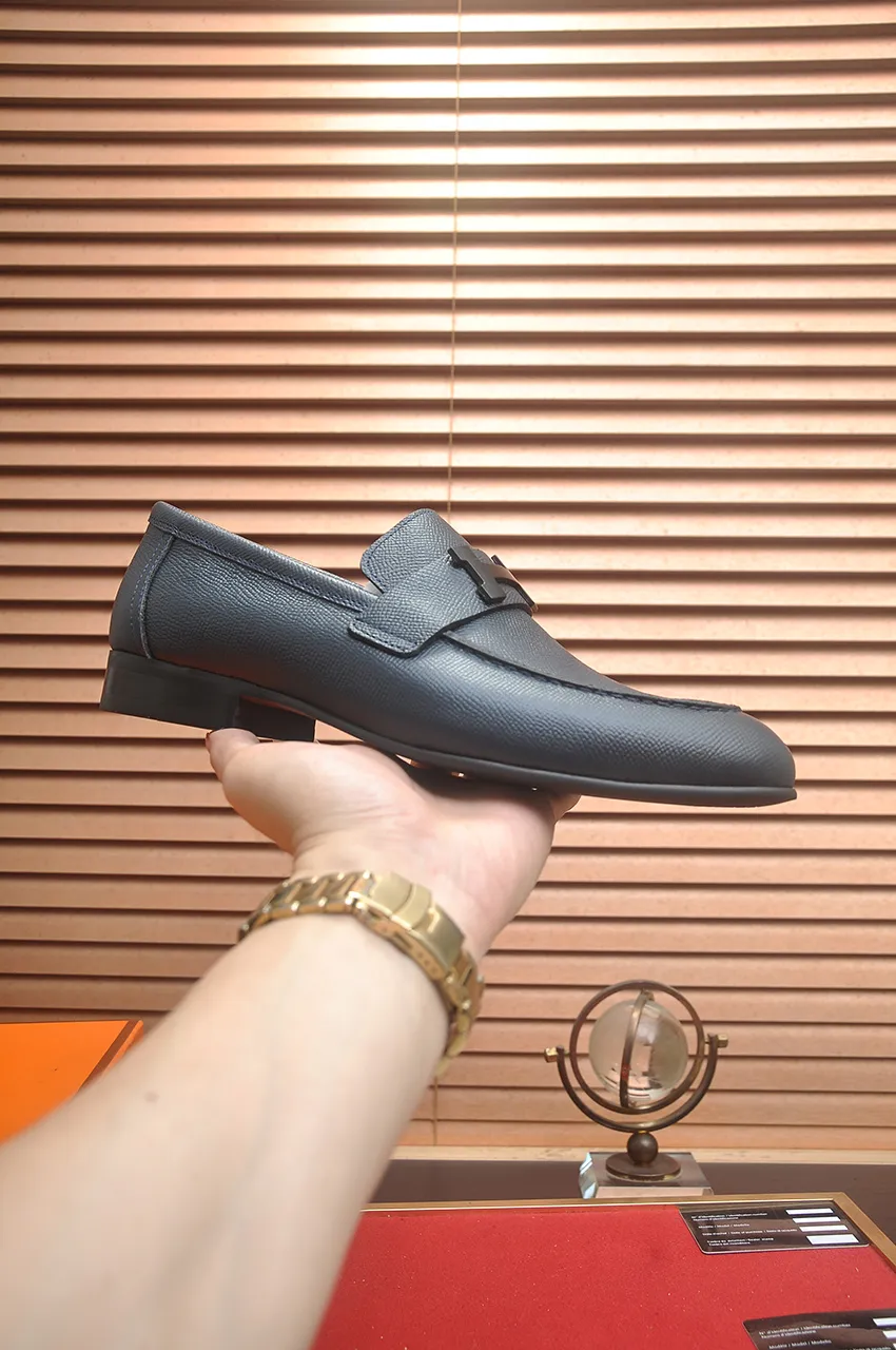 Men's shoes💰540💶[HERMES] (cowhide lining)🍀Italian top luxury🍀He does not pursue novel styles and gorgeous colors, but attracts the favor of successful men with his flawless, elegant and classic style. Formal leather shoes This very comfortable, simple and stable style allows you to easily match any style! The pattern is absolutely 1:1 refined from the original case, and we strive for excellence in materials, imported cowhide + cowhide lining💪💪💪extraordinary texture👍! .Code number: 39-45 (45 customized)